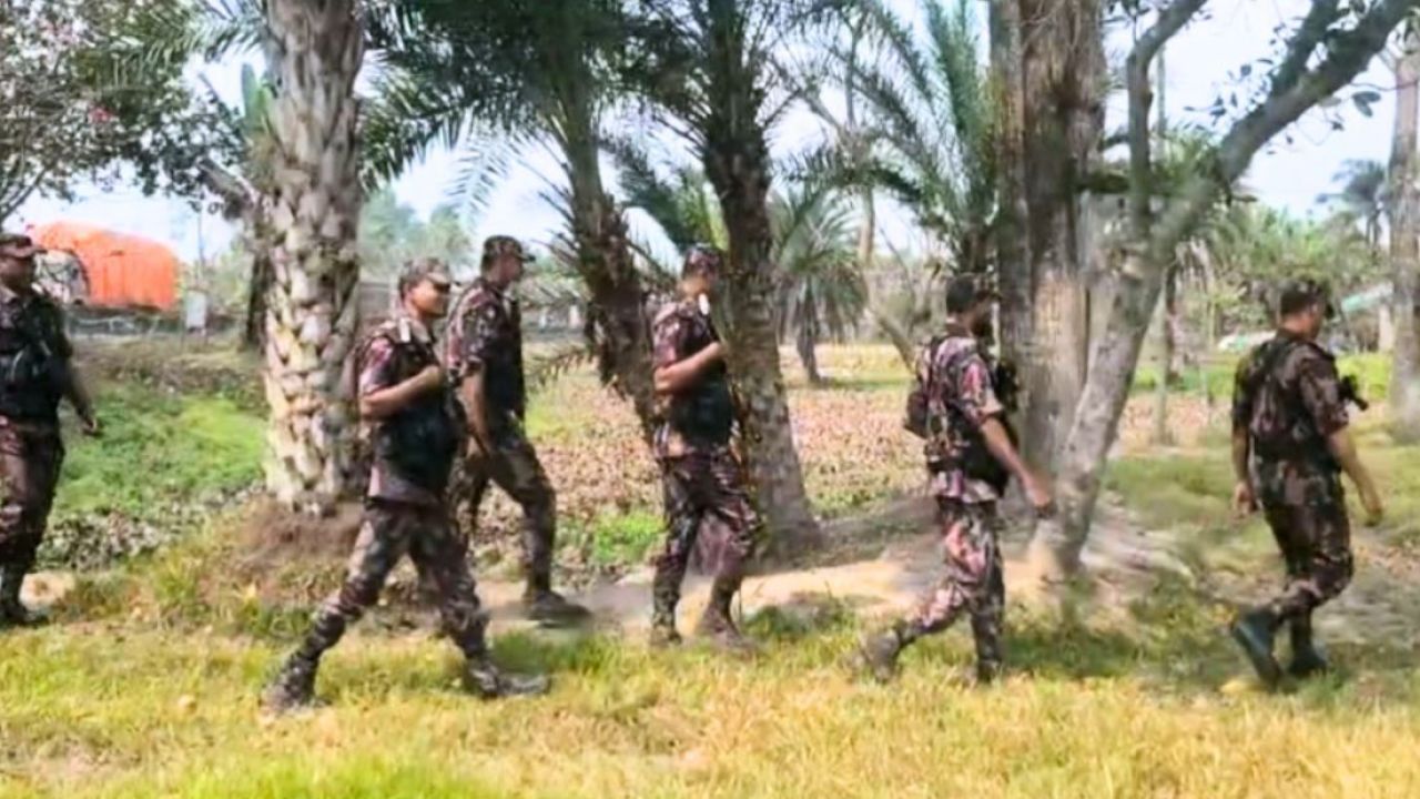 জ্বালানি তেল পাচার রোধে সাতক্ষীরার সীমান্তে বিজিবির নজরদারি জোরদার