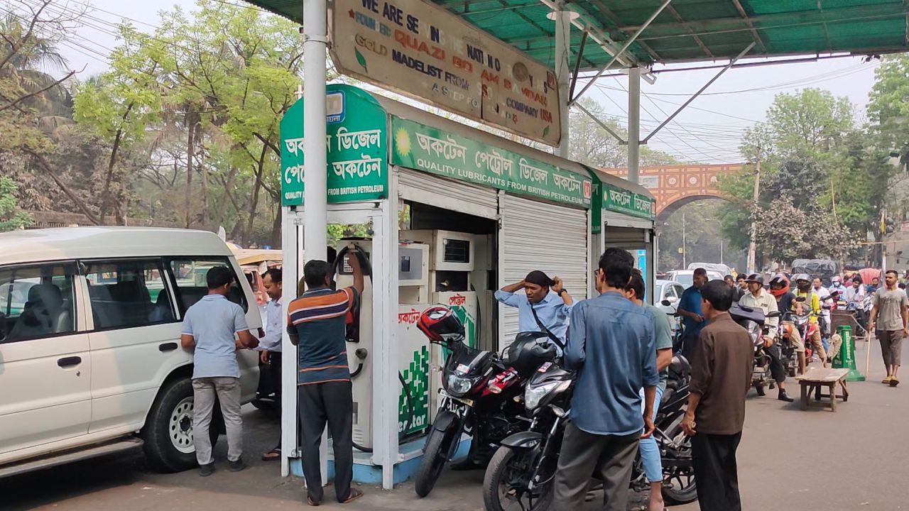 প্রধান তেল ডিপোগুলোতে সেনাবাহিনী মোতায়েনের নির্দেশ