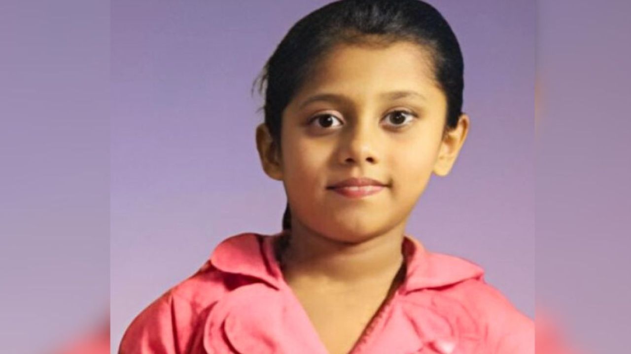 দোলনায় খেলতে গিয়ে ওড়না পেঁচিয়ে মাদ্রাসাছাত্রীর মৃত্যু