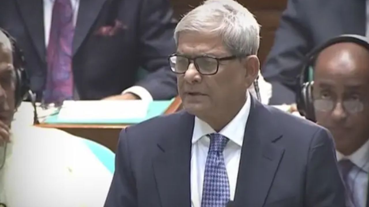 গণতন্ত্র ও স্বাধীনতার প্রশ্নে আপস করেননি বেগম জিয়া