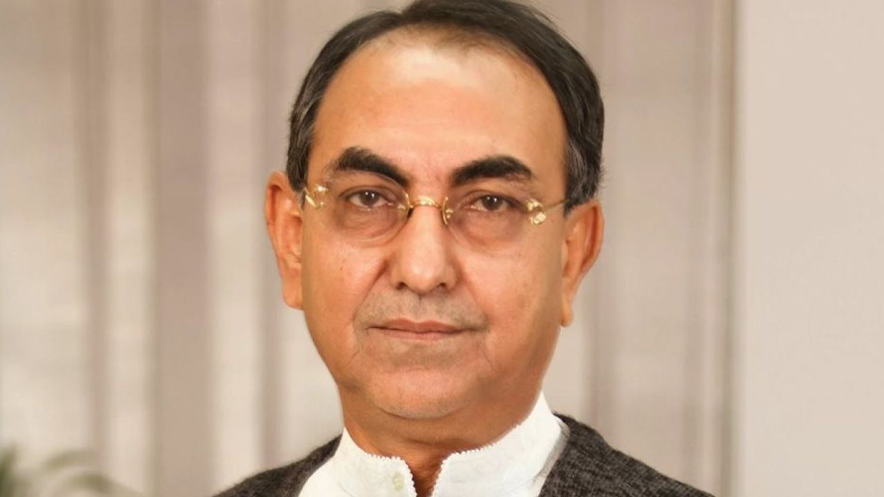 উন্নত চিকিৎসার জন্য সিঙ্গাপুর নেওয়া হচ্ছে মির্জা আব্বাসকে