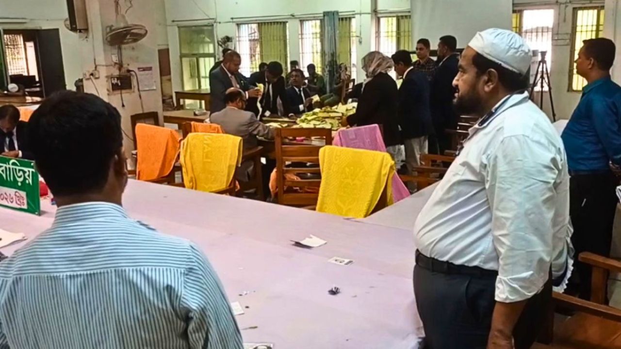 ভোট গণনাকালে ব্রাহ্মণবাড়িয়া আইনজীবী সমিতির নির্বাচন স্থগিত
