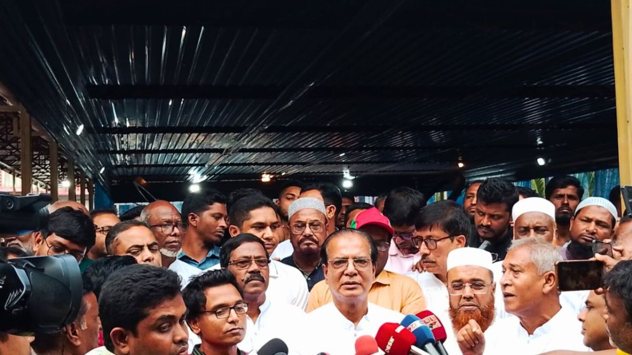 কুড়িগ্রামে বিশ্বের সর্ববৃহৎ কড়াই দেখে মুগ্ধ দুর্যোগমন্ত্রী