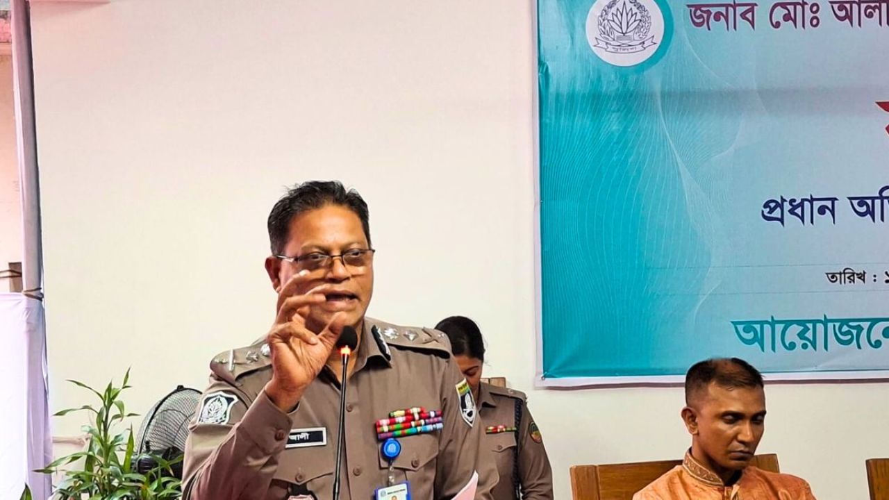 মাদকে জড়িত পুলিশকে বাহিনীতে রাখা হবে না : আইজিপি