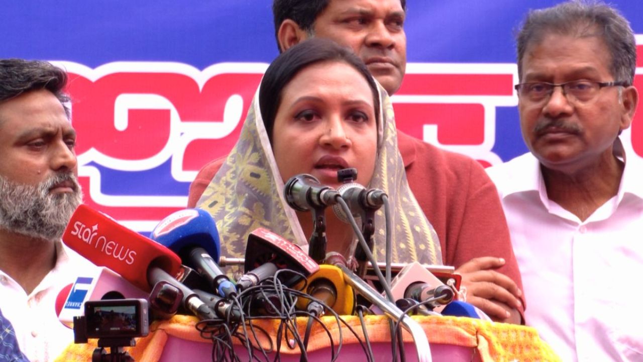 শেকড় ভুলে গেলে ৫ আগস্ট বার বার ফিরে আসবে