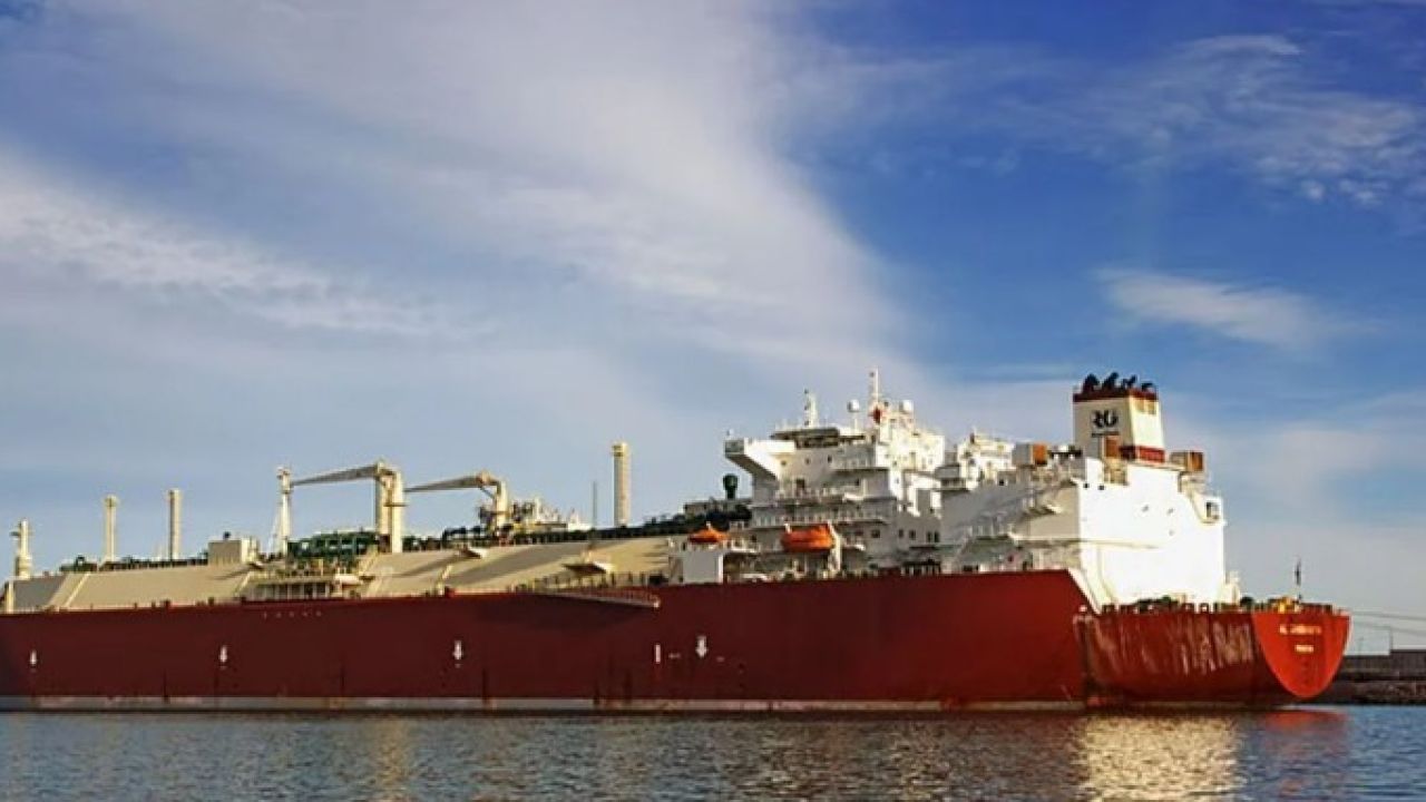 চট্টগ্রামে ভিড়ল জ্বালানিবাহী আরও ২ জাহাজ