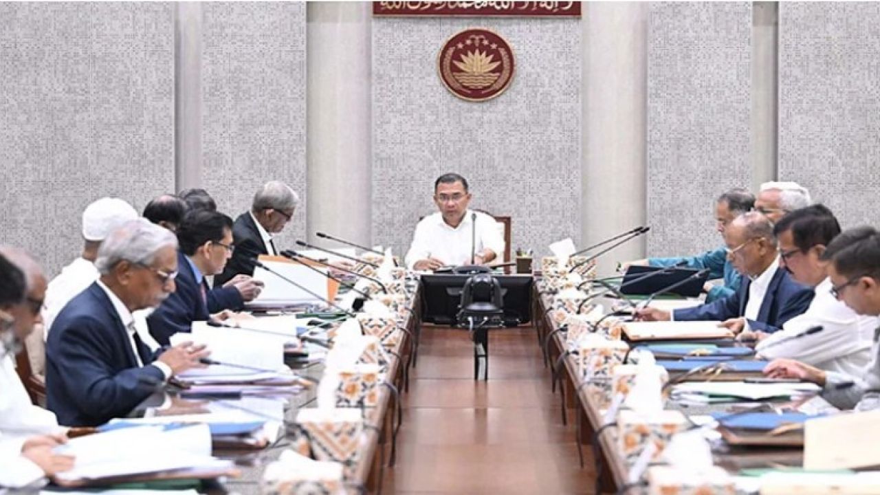 ইউনূস সরকারের দুই অধ্যাদেশ আইনে রূপ দেওয়ার অনুমোদন