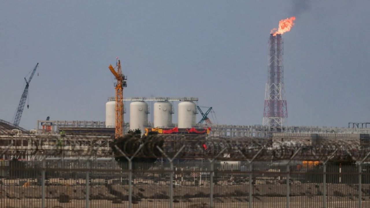 কাতারের সবচেয়ে বড় শিল্পাঞ্চলে ইরানের হামলা