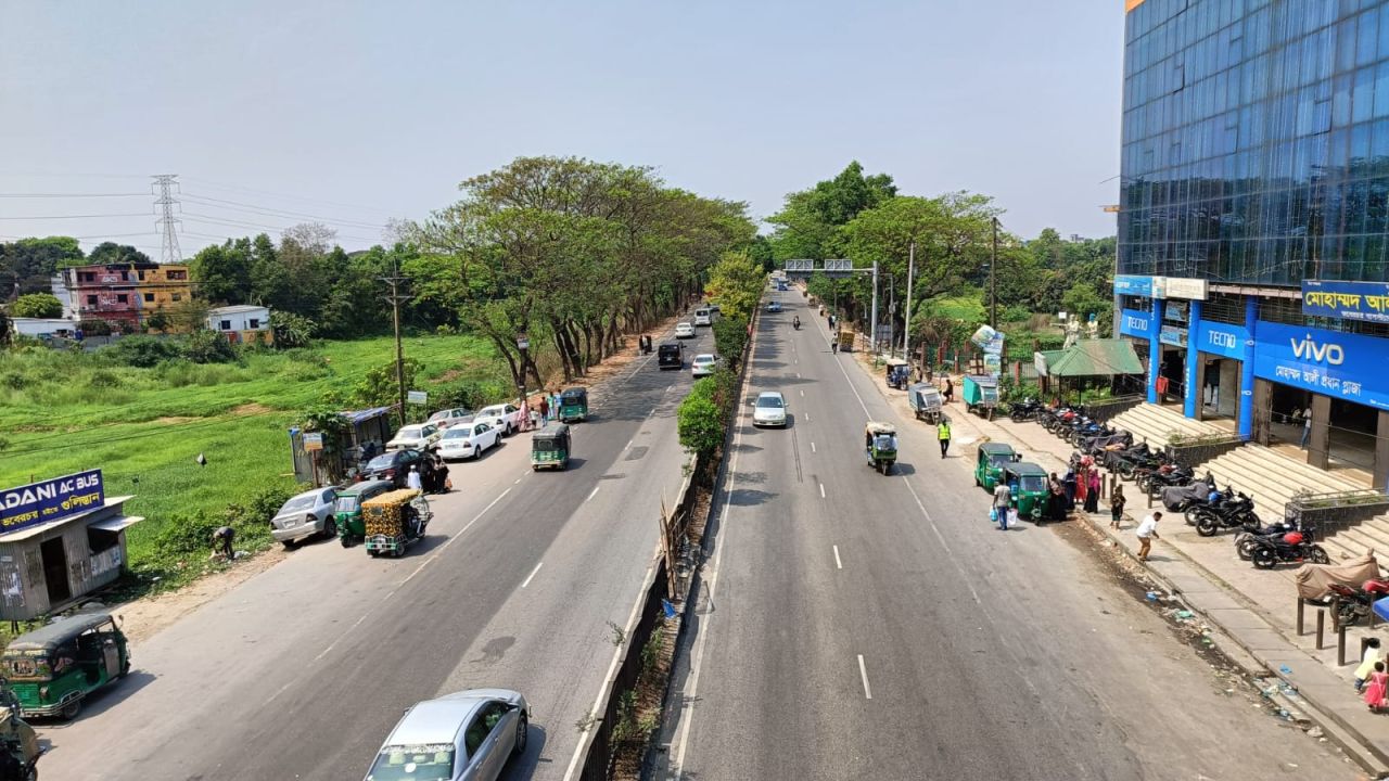 ঢাকা-চট্টগ্রাম মহাসড়কের গজারিয়া অংশে স্বস্তি: নেই যানবাহনের চাপ