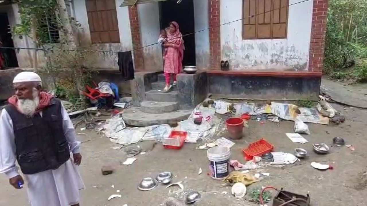 ঈদের নামাজের পরই রণক্ষেত্র গোপীনাথপুর, আহত ১০