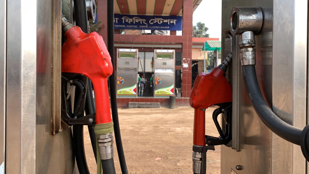 সারাদেশের পেট্রোল পাম্প বন্ধ হওয়ার আশংকা