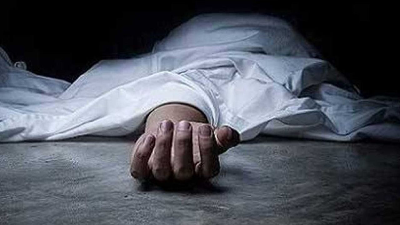 বাগেরহাটে কিশোরীকে গলা কেটে হত্যা