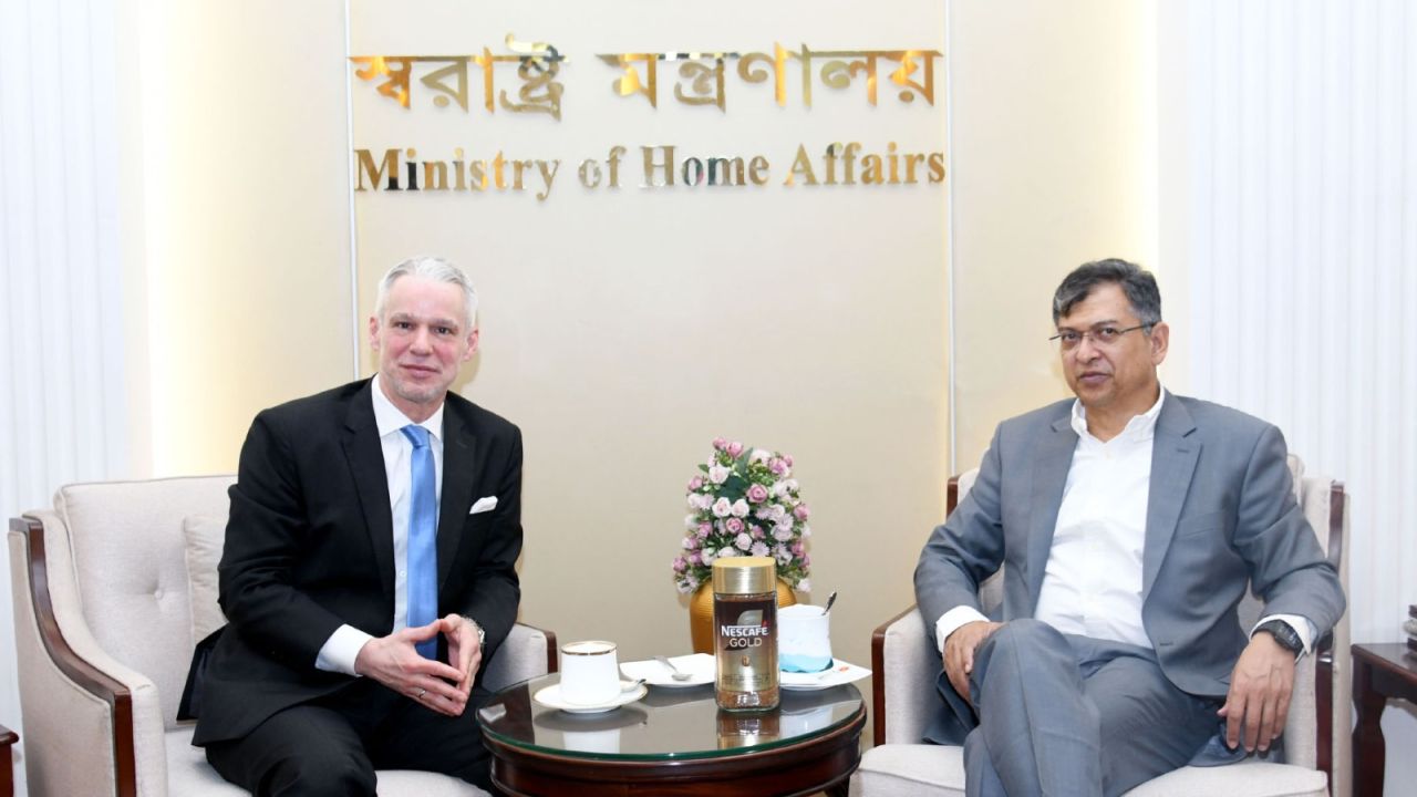 পাচার অর্থ ফেরত ও পুলিশ সংস্কারে পাশে থাকছে সুইজারল্যান্ড