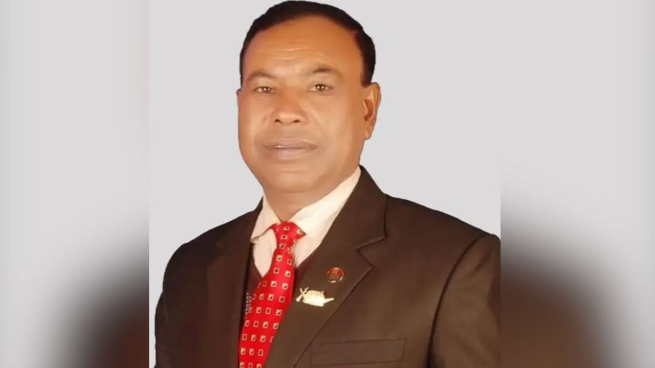 রংপুরে বাড়িতে ঈদ করতে এসে পলাতক আ. লীগ নেতা গ্রেপ্তার