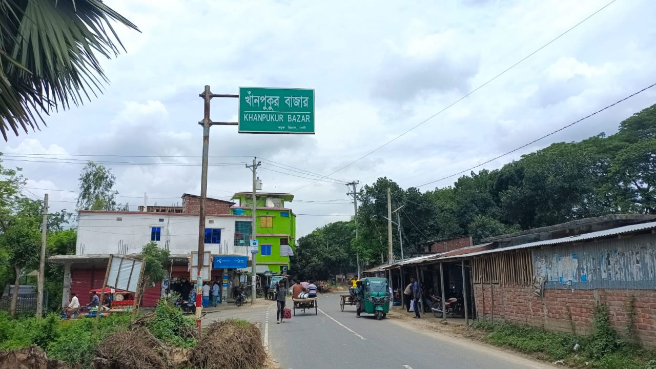 সড়ক বিভাগের আছে শুধু সতর্কবাণী; নেই কার্যকর ভূমিকা