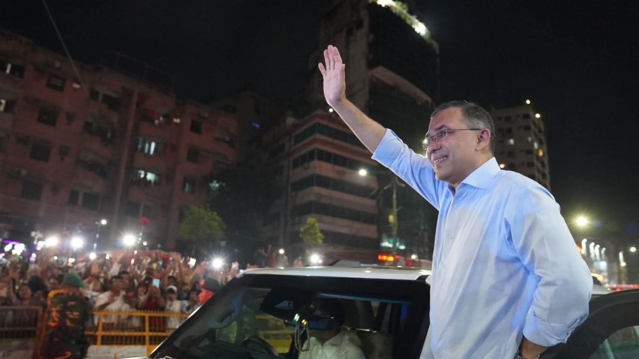 নয়াপল্টনে বিএনপি কার্যালয়ে প্রধানমন্ত্রীর প্রথম পদচারণা