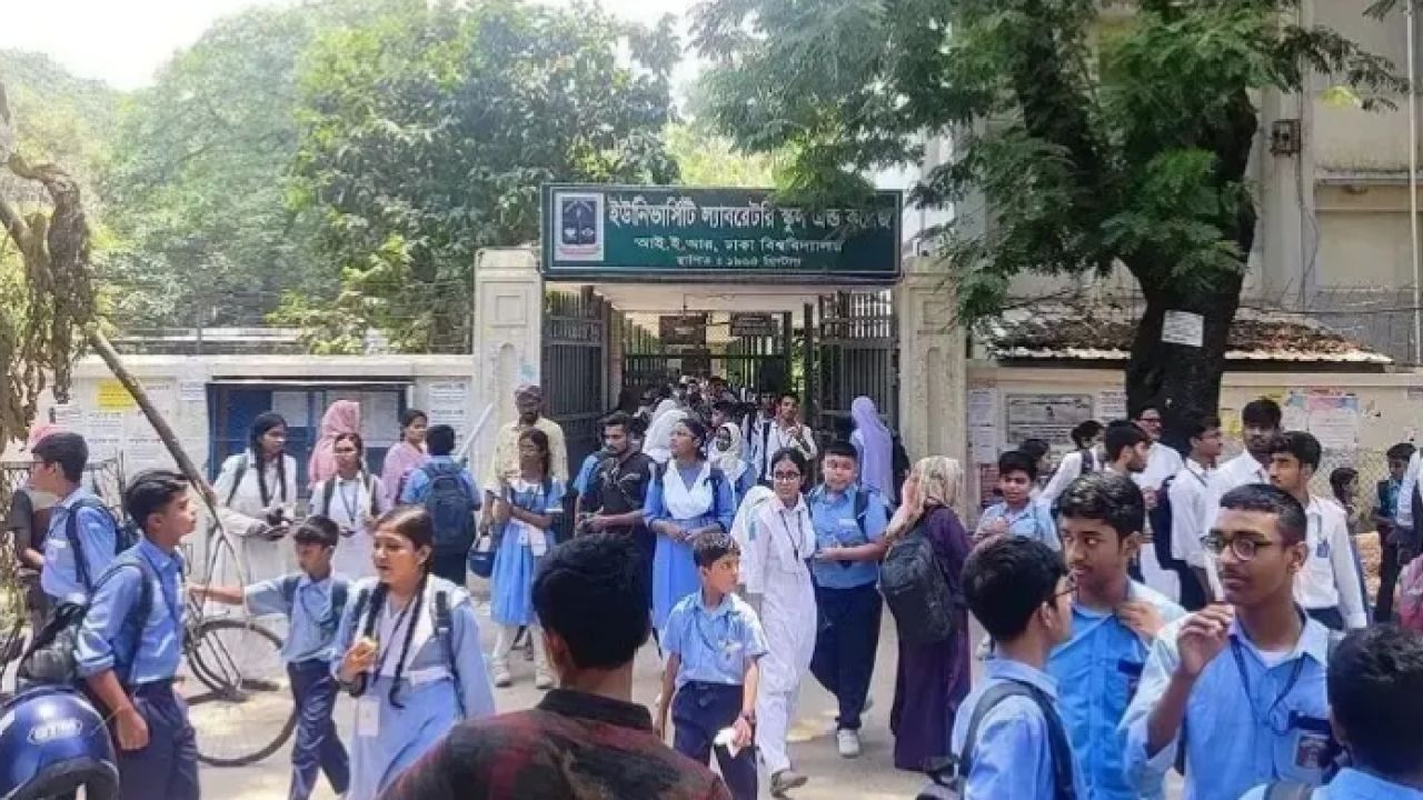 ৩৮ দিনের দীর্ঘ ছুটি: আজ খুলেছে শিক্ষাপ্রতিষ্ঠান