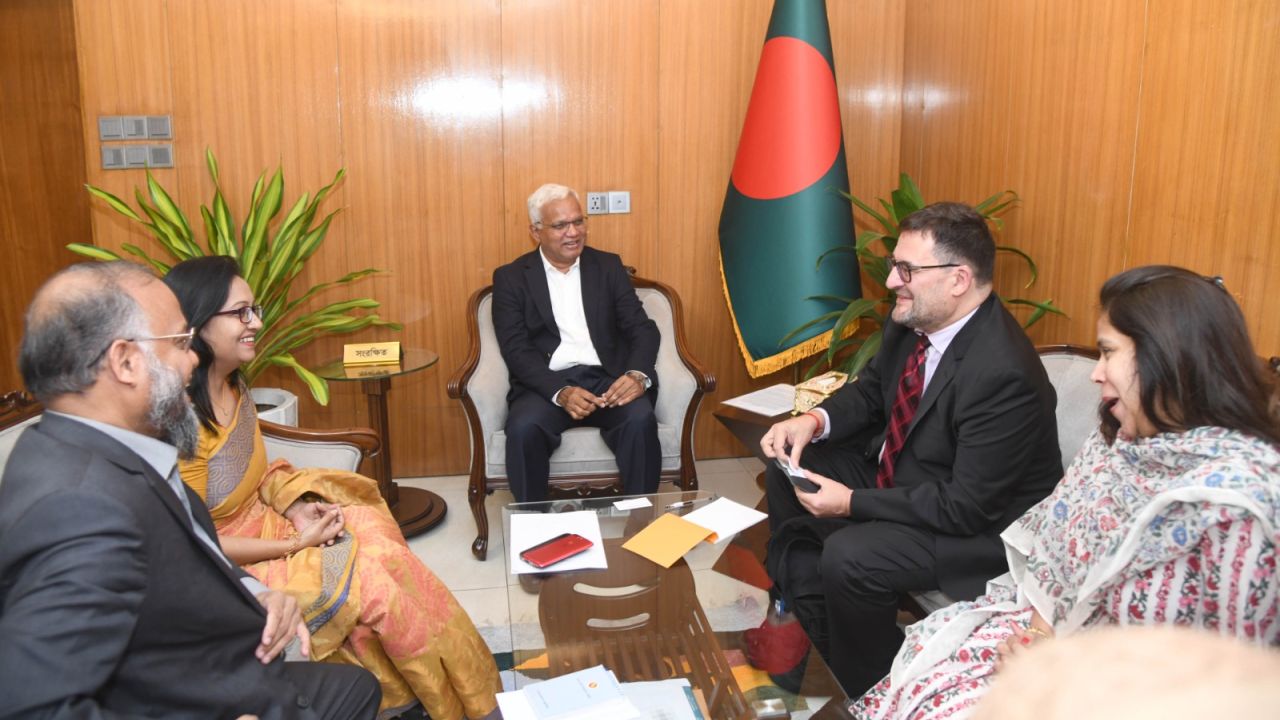 বিশ্বব্যাংকের প্রশংসায় সরকারের সামাজিক সুরক্ষা কর্মসূচি