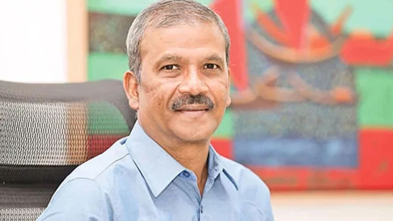 আসিফ নজরুলের বিরুদ্ধে দুদকে দুর্নীতির অভিযোগ