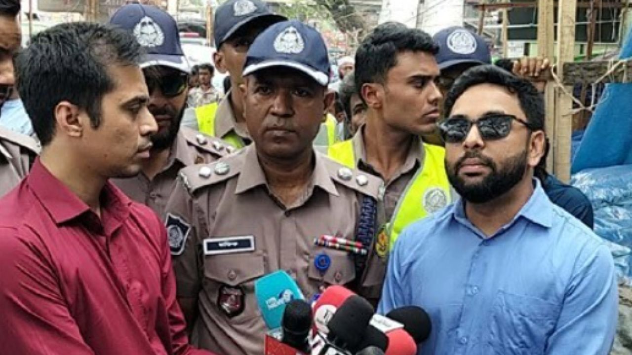 ফুটপাত দখলমুক্ত রাখতে ডিএমপির আলটিমেটাম, পুনরায় বসলে কঠোর ব্যবস্থা