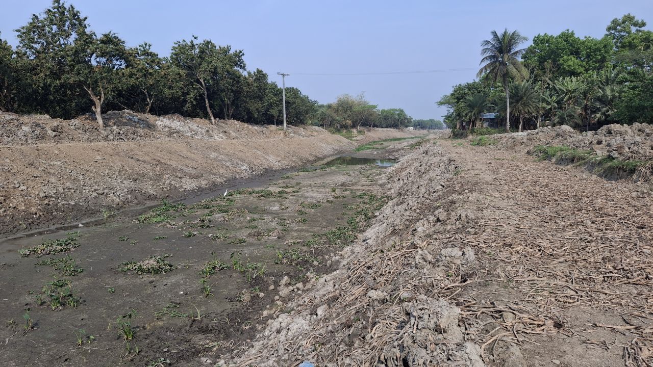 খাল কেটে নালা বানানোর প্রকল্প যেন না হয়