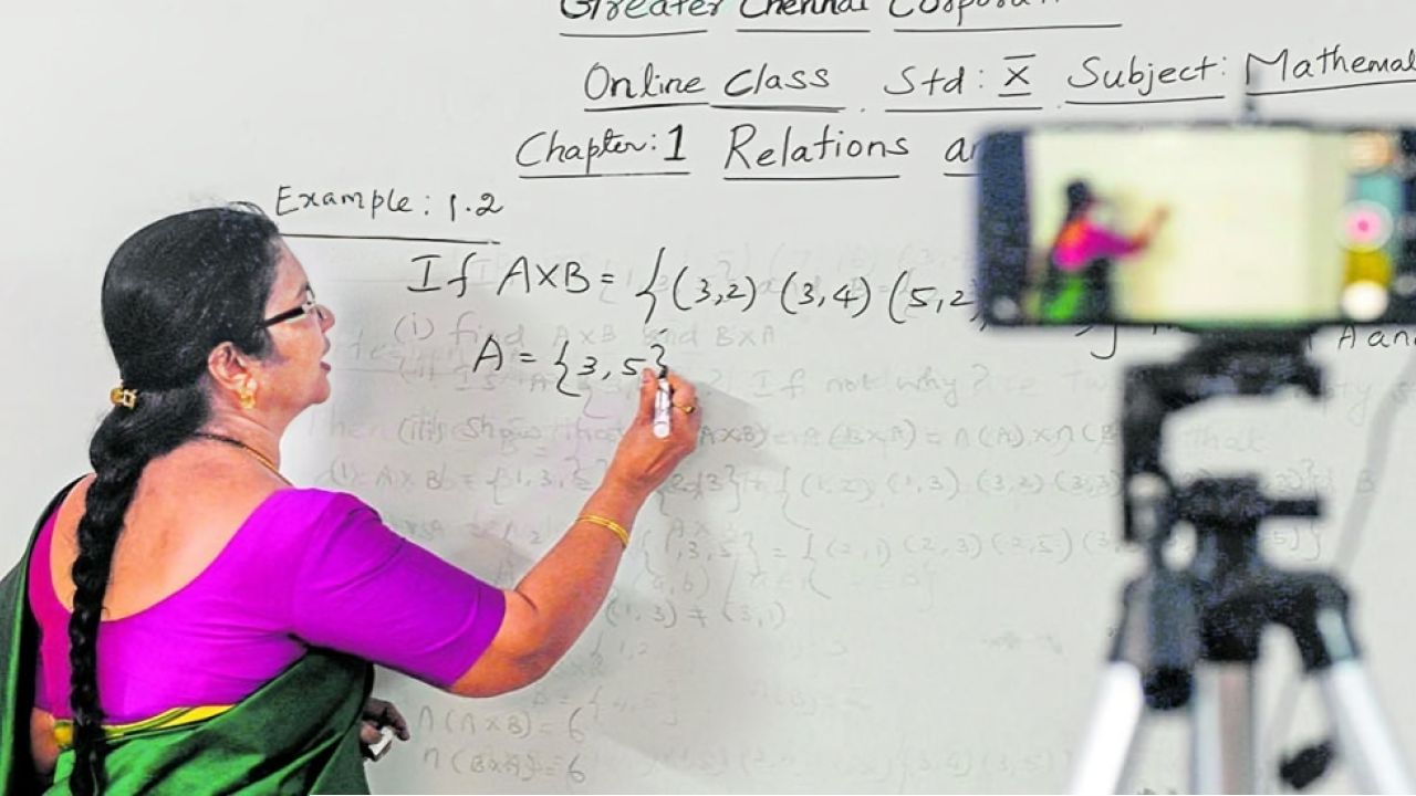 স্কুল-কলেজে সপ্তাহের তিন দিন অনলাইনে ক্লাস চালুর উদ্যোগ নিয়েছে শিক্ষা মন্ত্রণালয়। সরকারের এ উদ্যোগে কি জ্বালানি সশ্রয় হবে? আপনি কী মনে করছেন?