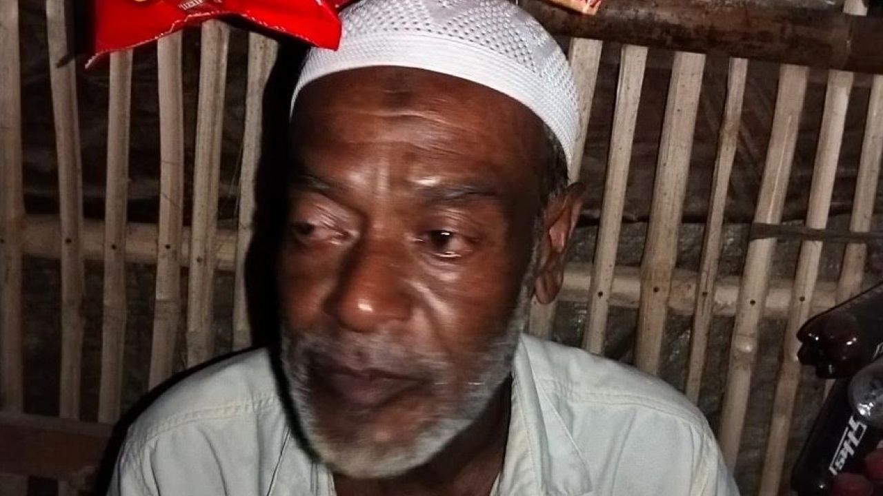 খাজনার নিয়ম বদলে মাইকিং করায় বৃদ্ধকে মারপিট