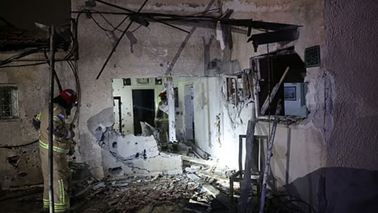 ইরানের ক্ষেপণাস্ত্র হামলায় ইসরাইলে আহত ১ 