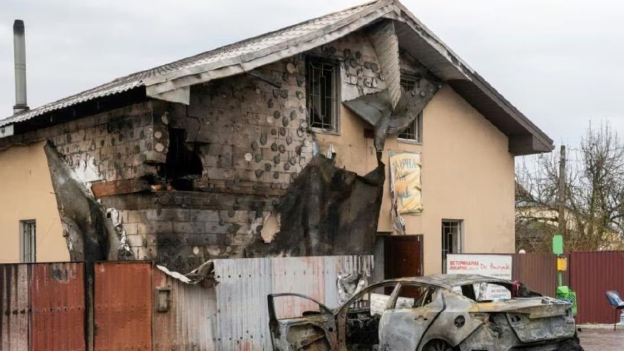 ইউক্রেনে রাশিয়ার ভয়াবহ হামলায় নিহত ১৪