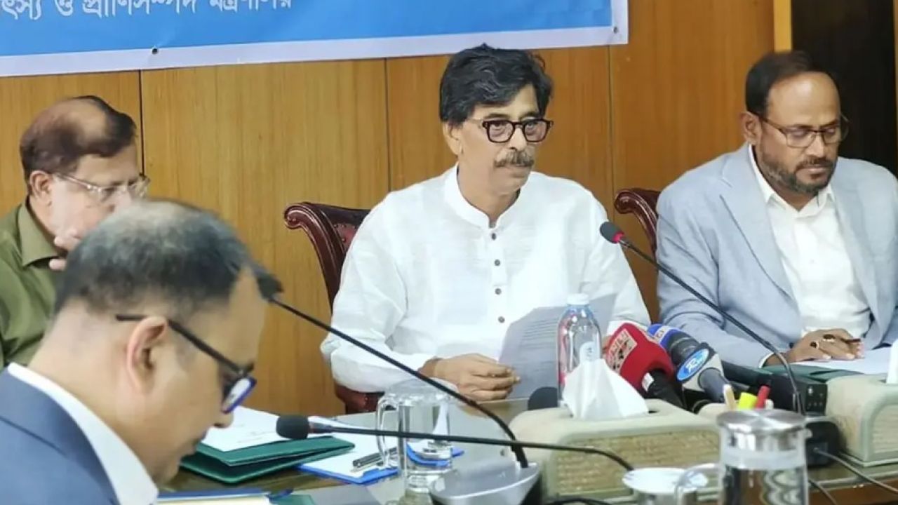 দুর্গাপূজায় ভারতে ইলিশ পাঠানোর বিষয়ে সিদ্ধান্ত নিবে সরকার