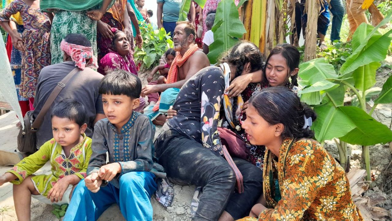  শরীয়তপুরে সেচ পাম্পের মোটরে জড়িয়ে গৃহবধূর মৃত্যু