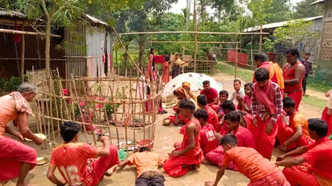 পুরোনো দুঃখ ভুলে সুদিনের প্রত্যাশায় চা-বাগানে শুরু হলো চৈত্রপূজা