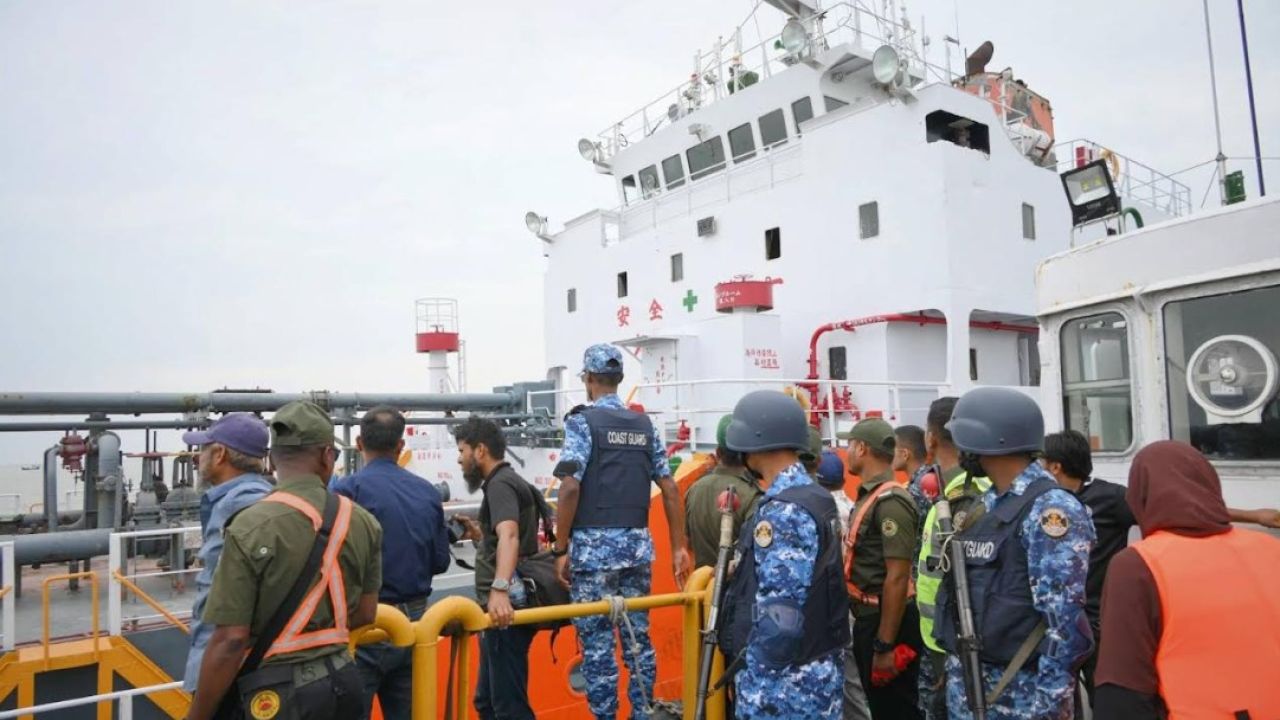 চট্টগ্রামের বহির্নোঙরে যৌথ অভিযান