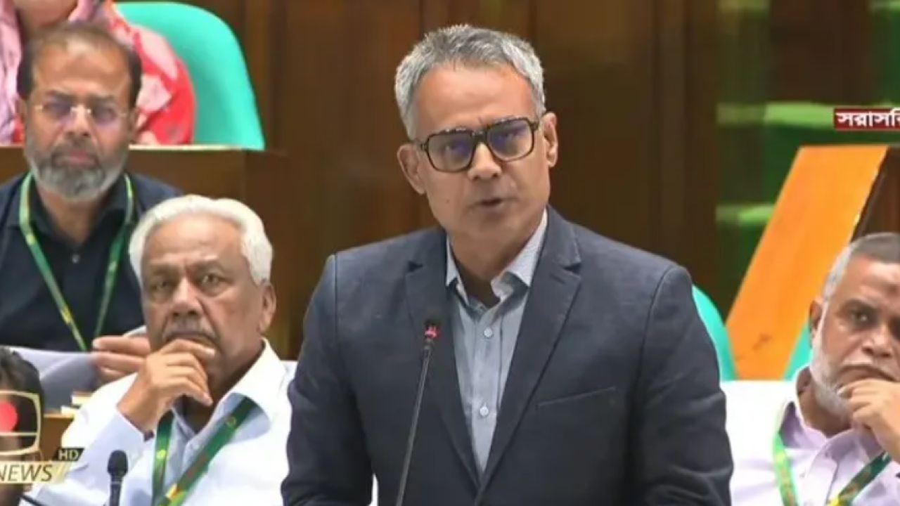 মান বাড়াতে গণপরিবহনে আসছে বড় পরিবর্তন