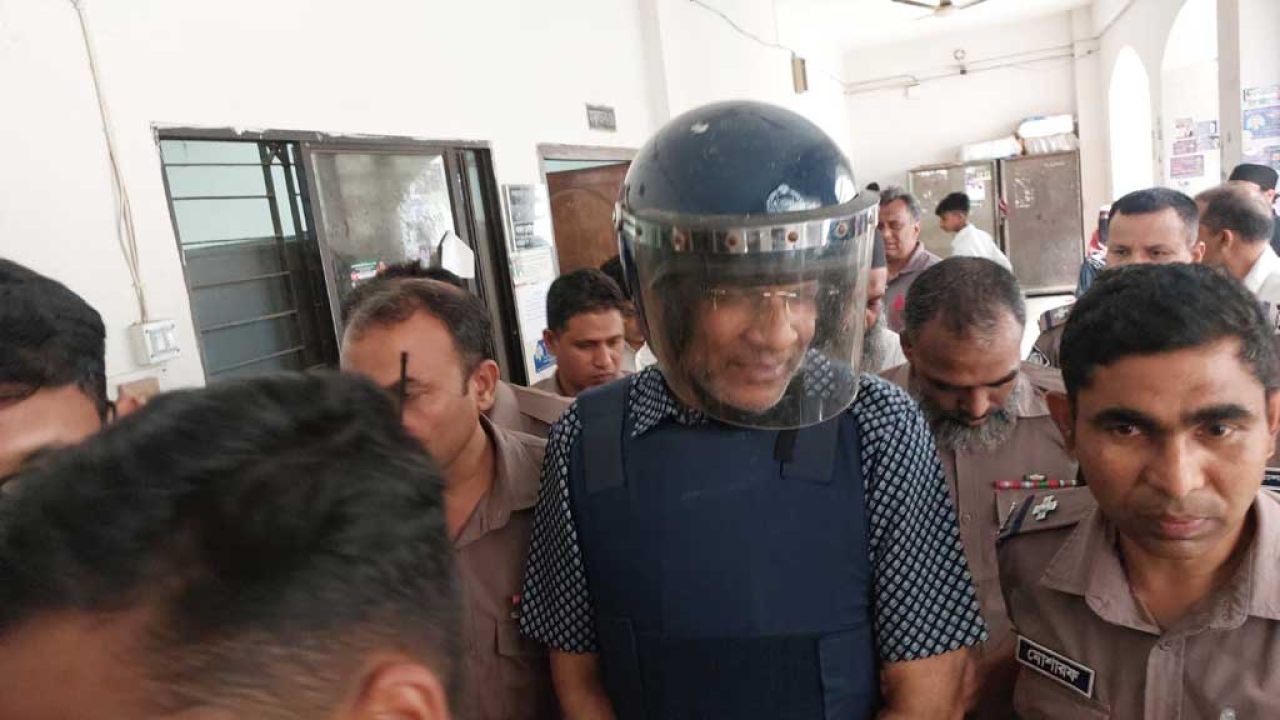 হত্যা মামলায় ফের রিমান্ডে ডিজিএফআইয়ের সাবেক ডিজি মামুন খালেদ