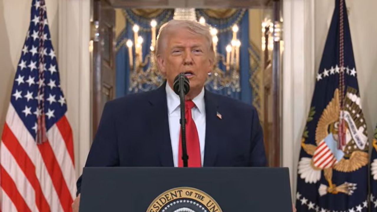 চুক্তি মানছে না ইরান, হরমুজ প্রণালিতে তেহরানের ভূমিকায় ক্ষুব্ধ ট্রাম্প