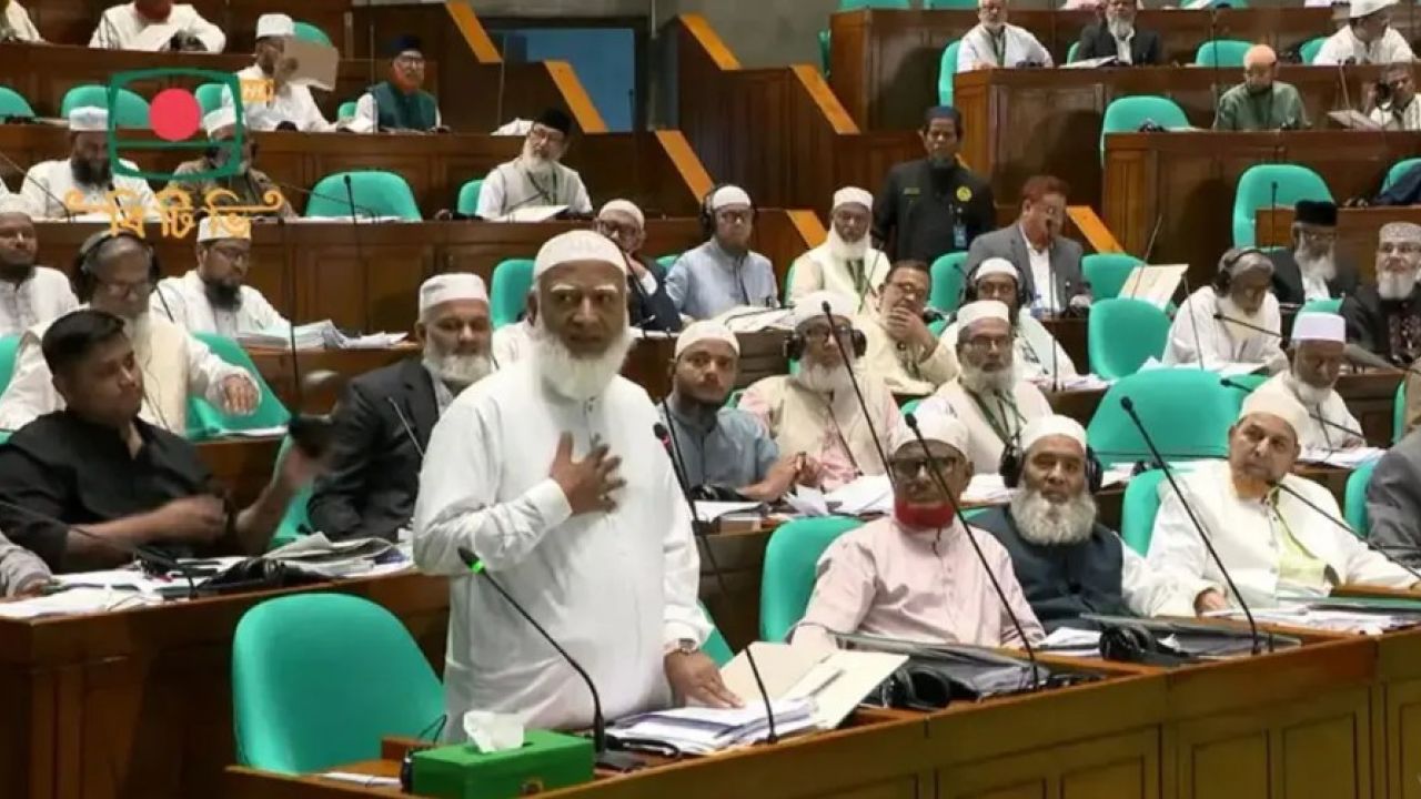 এবার বিশ্বাস ভঙ্গের অভিযোগে ওয়াকআউট