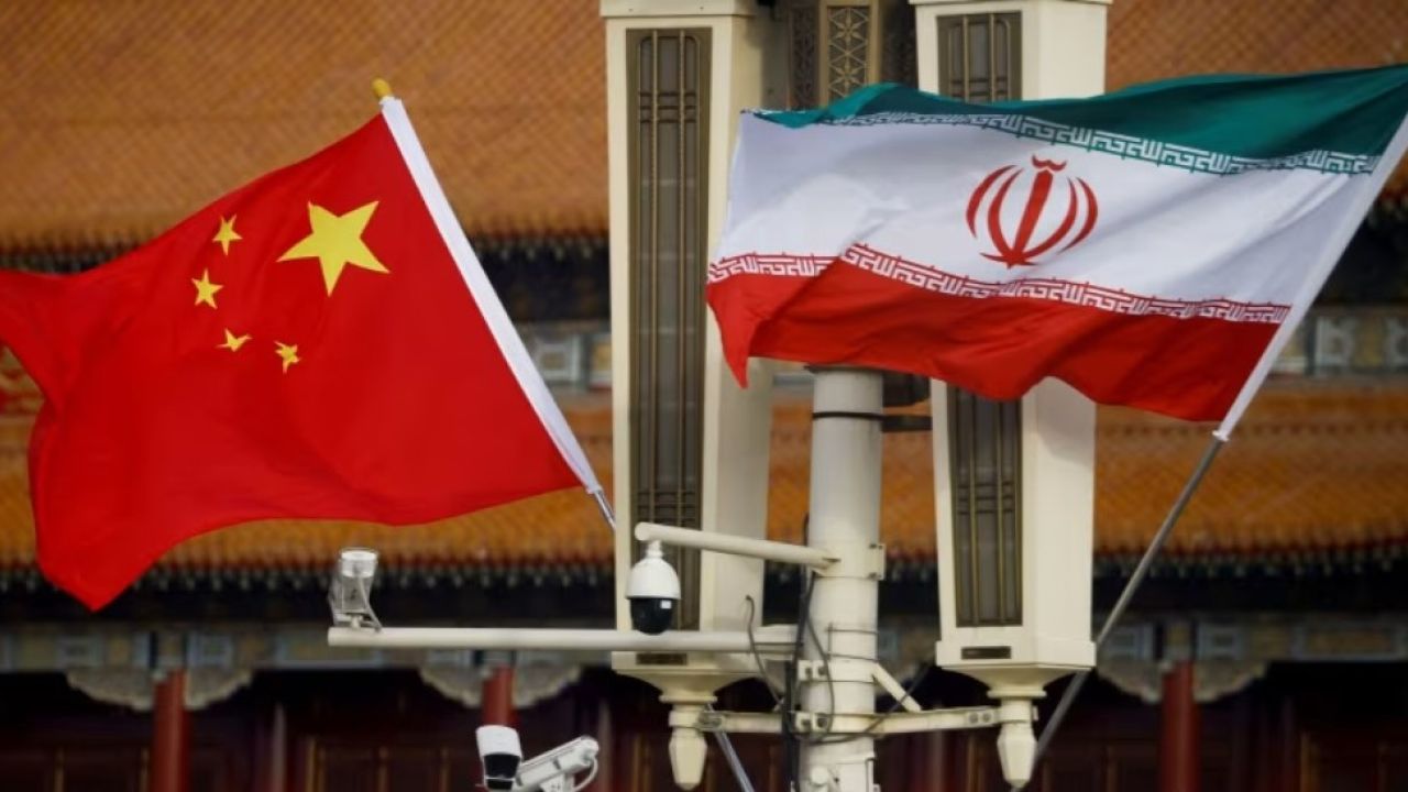 যুদ্ধবিরতি আলোচনার মাঝেই ইরানে চীনের ‘অত্যাধুনিক অস্ত্র’ পাঠানোর খবর