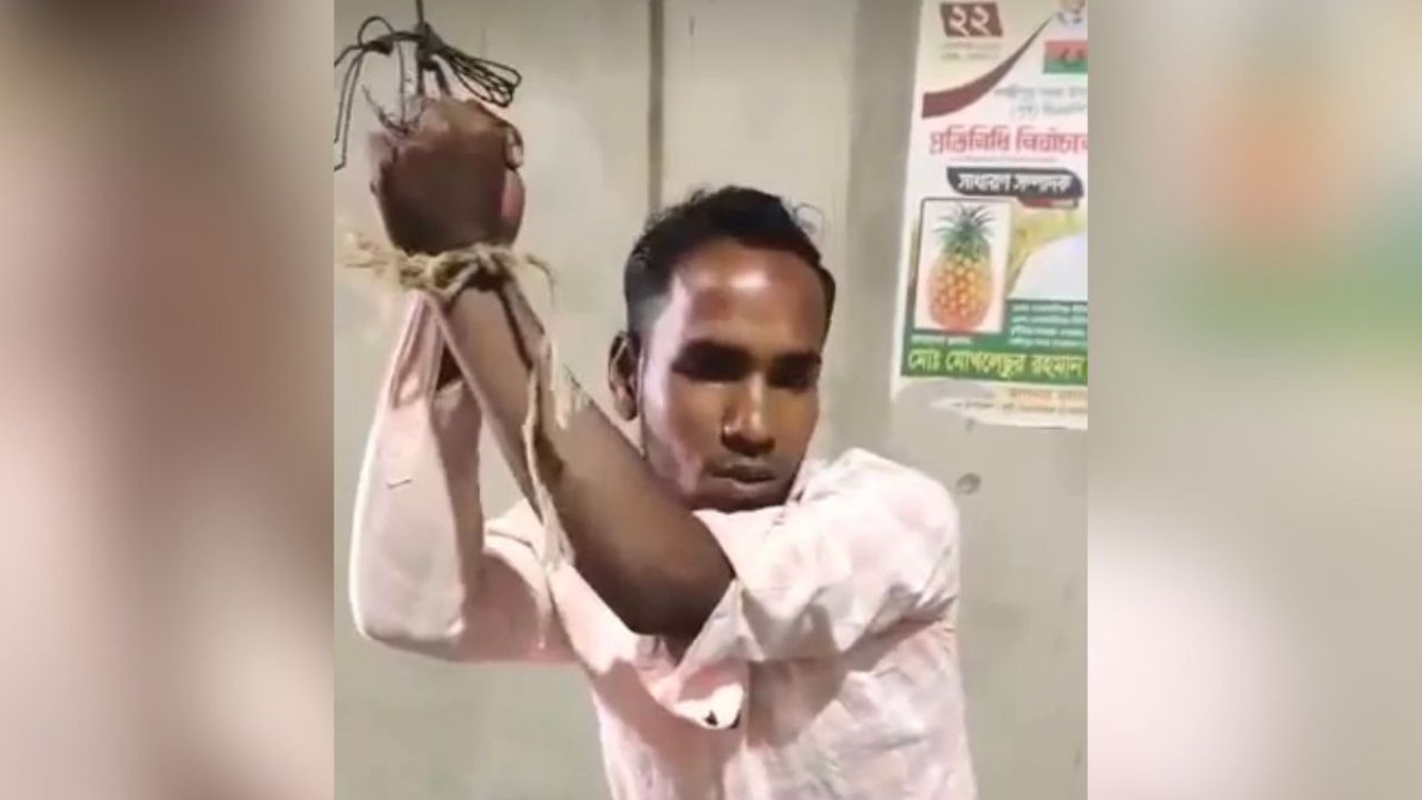 ইটভাটায় না যাওয়ায় শ্রমিককে হাত বেঁধে পেটালেন সর্দার, ভিডিও ভাইরাল