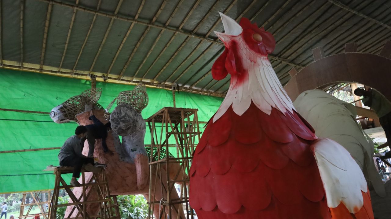 গণতন্ত্রের পুনর্জাগরণ ও ঐক্যের বার্তায় সেজেছে চারুকলা