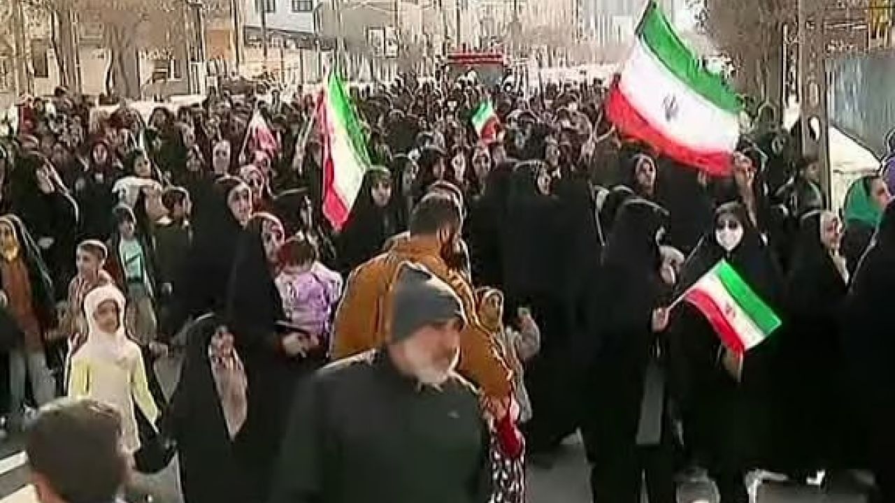 শান্তি আলোচনা ব্যর্থ: সমর্থকদের রাজপথে থাকার আহ্বান জানাল ইরান