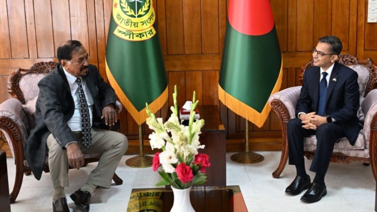 মুক্তিযুদ্ধে ভারতের অবদান চিরস্মরণীয়: বিদায়ী হাইকমিশনারকে স্পিকার হাফিজ উদ্দিন