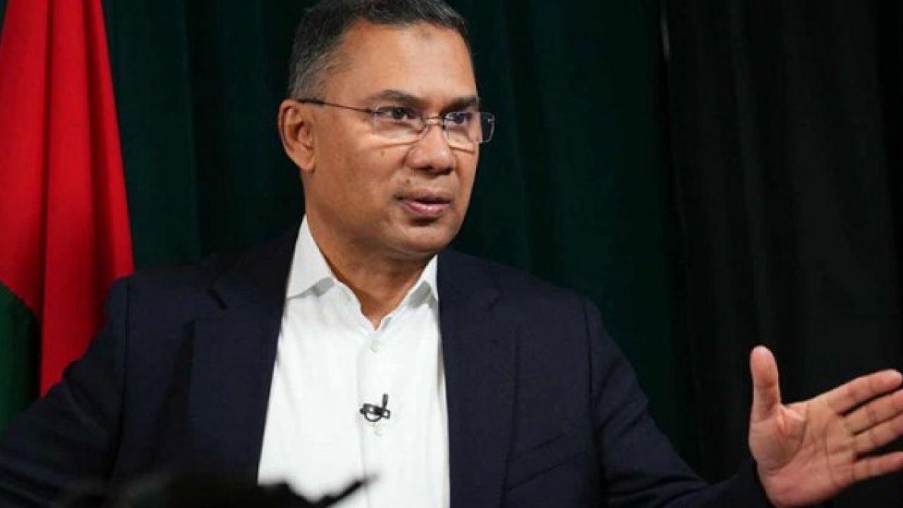 অর্থনৈতিক সংকট মোকাবিলায় ব্যবসায়ীদের সঙ্গে প্রধানমন্ত্রীর বৈঠক