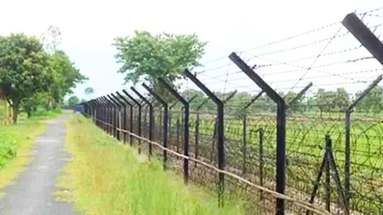 কুড়িগ্রাম সীমান্তে বিএসএফের হাতে দুই বাংলাদেশি আটক