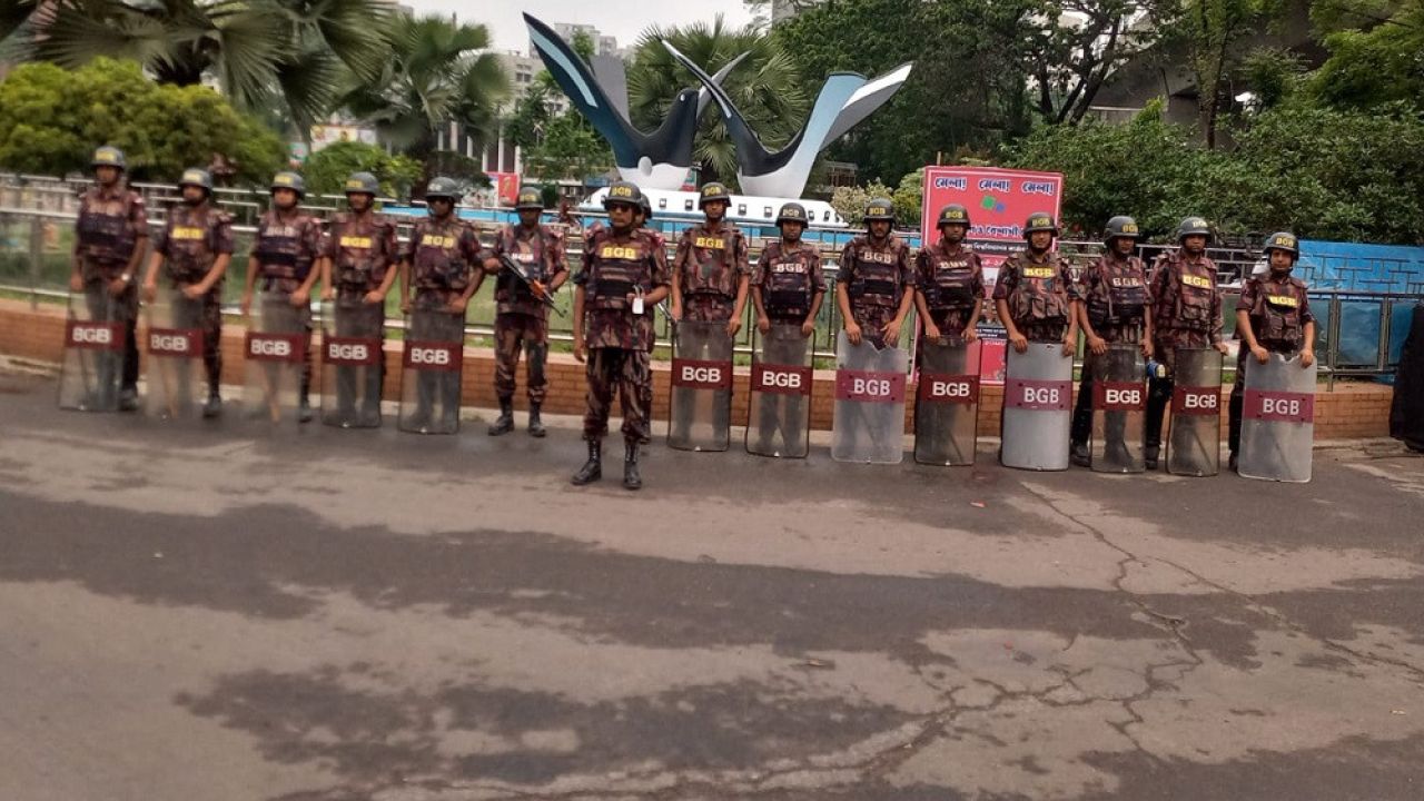 নববর্ষে নিশ্ছিদ্র নিরাপত্তা: রাজধানীতে ২০ প্লাটুন বিজিবি মোতায়েন