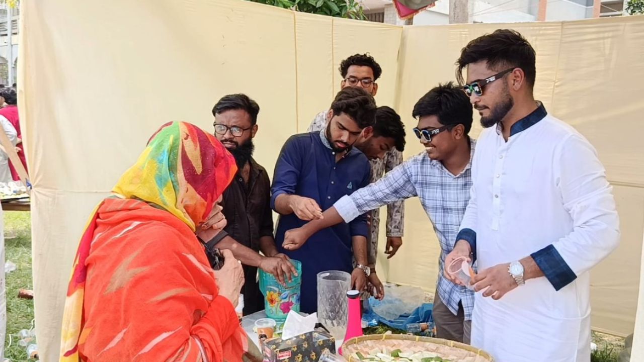 বর্ষবরণে চাঁদপুরের একদল তরুণের অন্যরকম গল্প