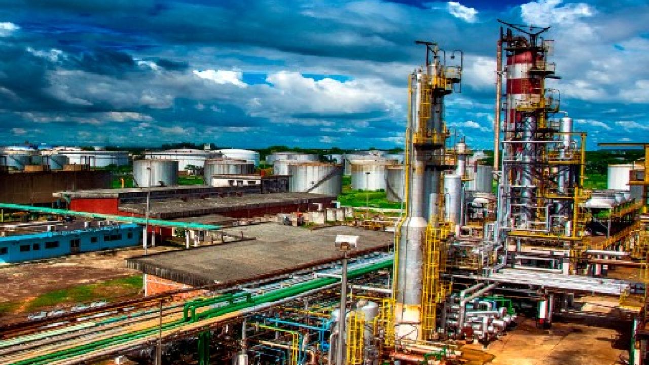 উৎপাদন বন্ধের পথে দেশের একমাত্র রাষ্ট্রীয় তেল শোধনাগার