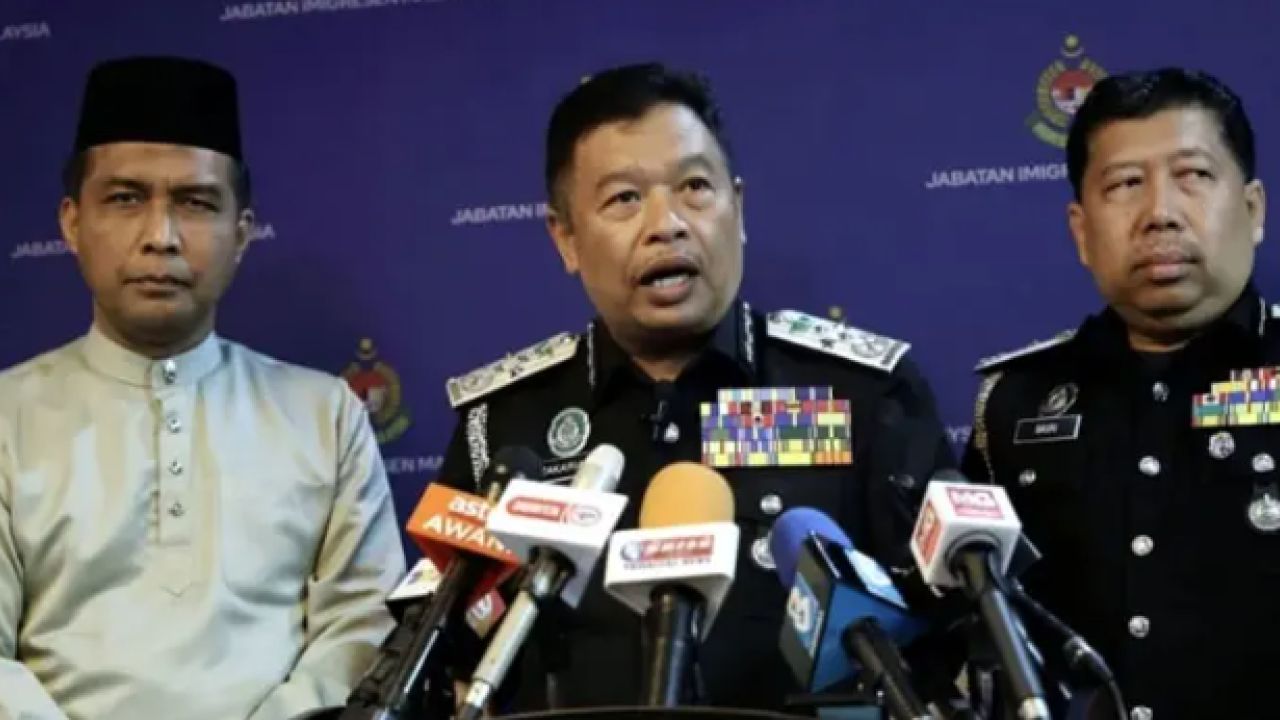 স্বেচ্ছায় মালয়েশিয়া ছাড়ছেন অভিবাসীরা