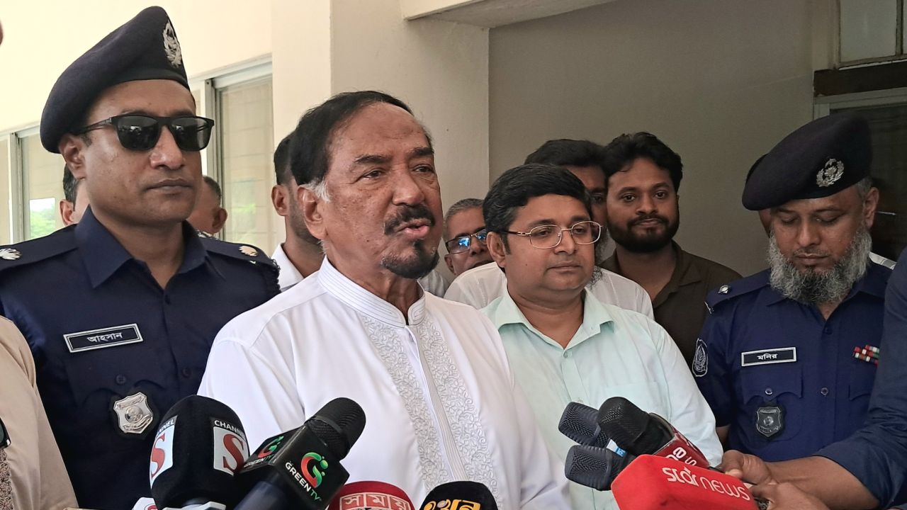 ‘সরকার ও জনপ্রতিনিধি ছাড়া সংবিধান সংশোধনের অধিকার কারো নেই’: স্পিকার