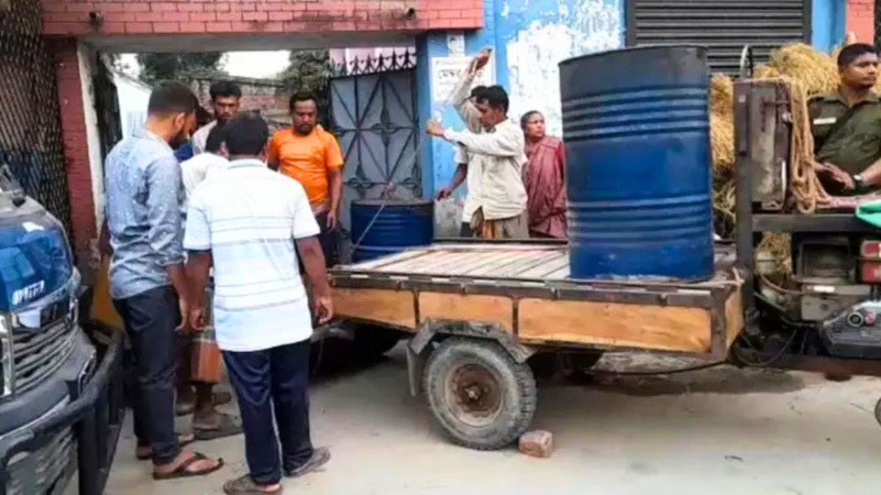 ডিজেল মজুত করার দায়ে চুয়াডাঙ্গায় ইউপি সদস্যের কারাদণ্ড